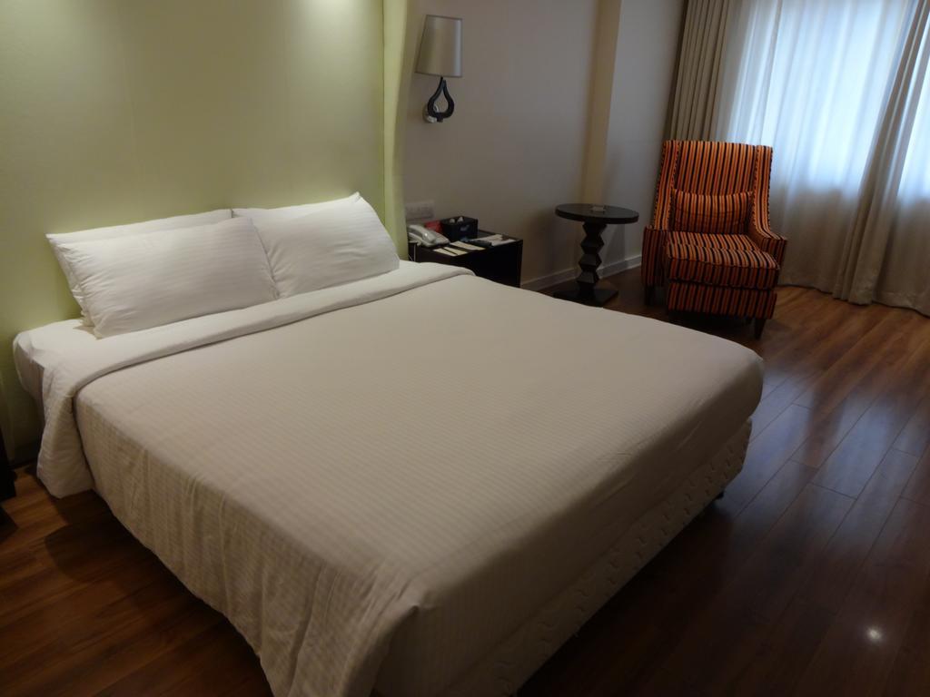 Savera Hotel Chennai Zimmer foto
