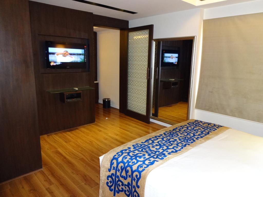 Savera Hotel Chennai Zimmer foto